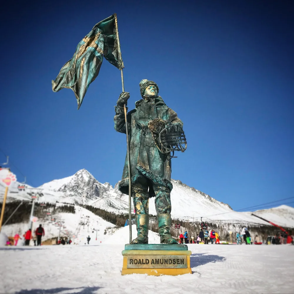 R.Amundsen