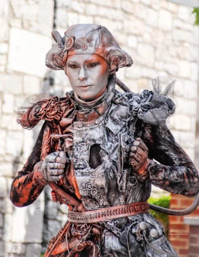 19-statues-en-marche-presse