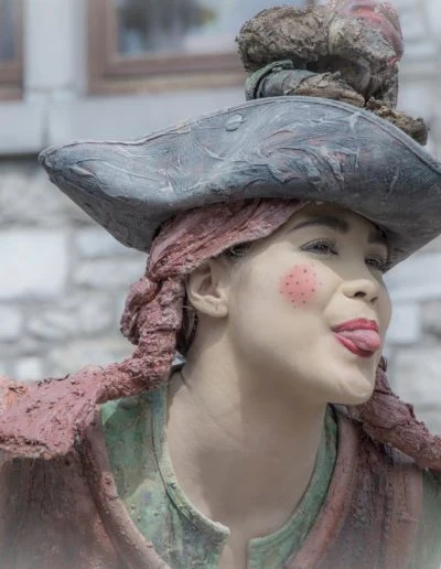 27-statues-en-marche-presse