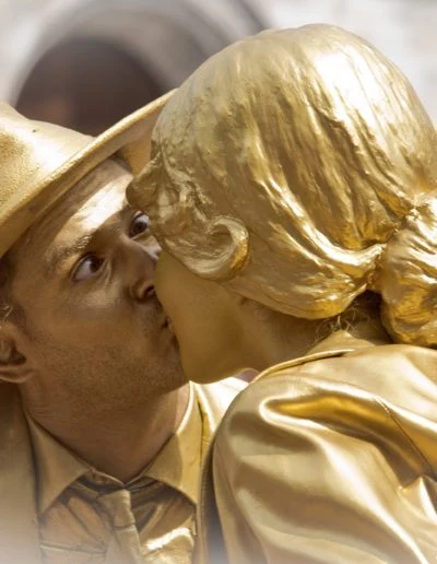 22-statues-en-marche-presse
