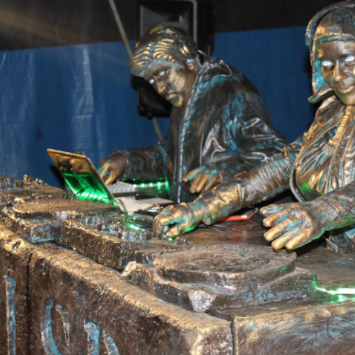 Living Statues Djs
